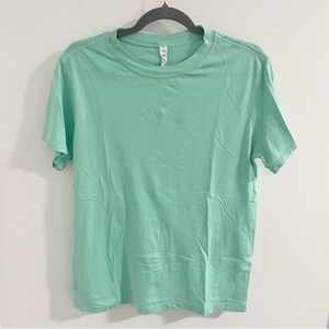 Lululemon All Yours Tee size 4